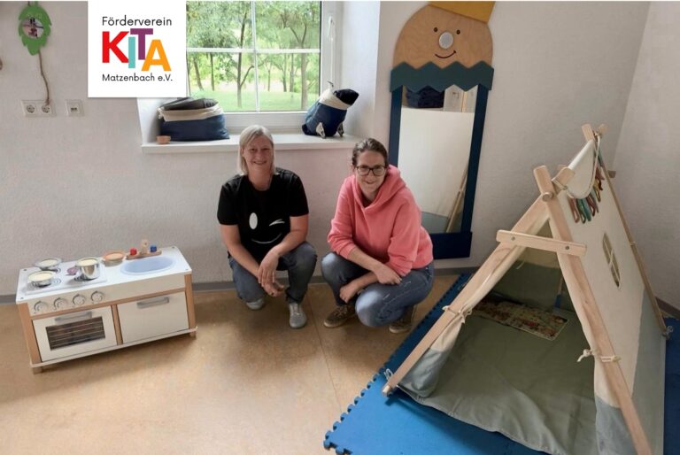 Förderverein spendet Zelt und Spielküche für die Kinder